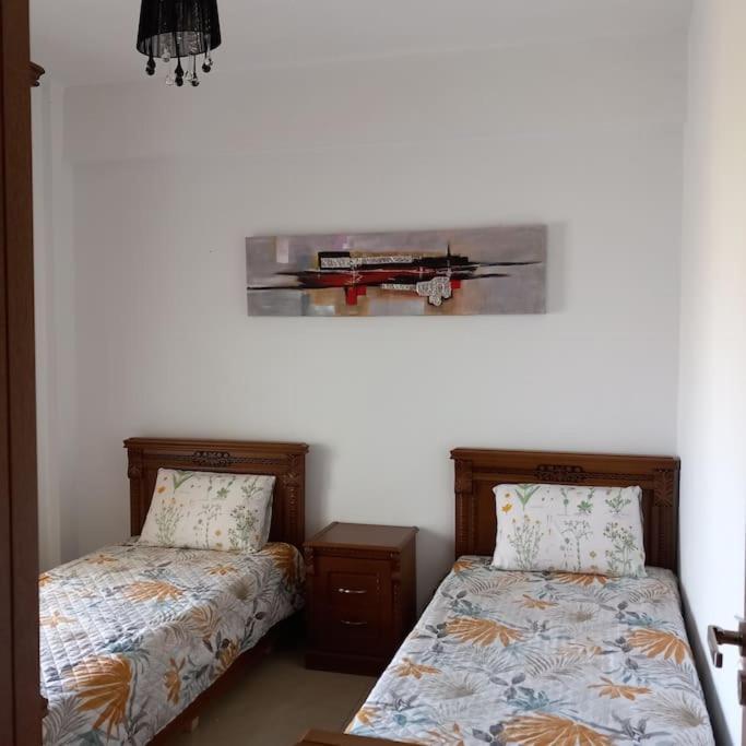 Appartement Coquet Apparemment Dans Fermee, Securisee En Face Houara